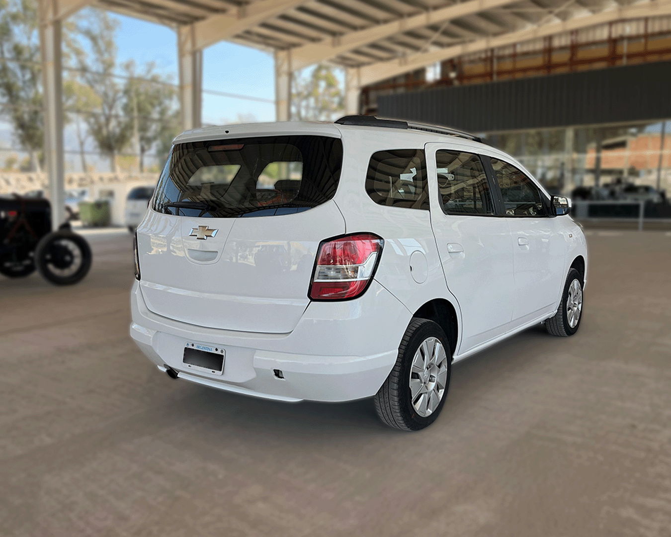 CHEVROLET SPIN  1.8 N LT M/T 5P