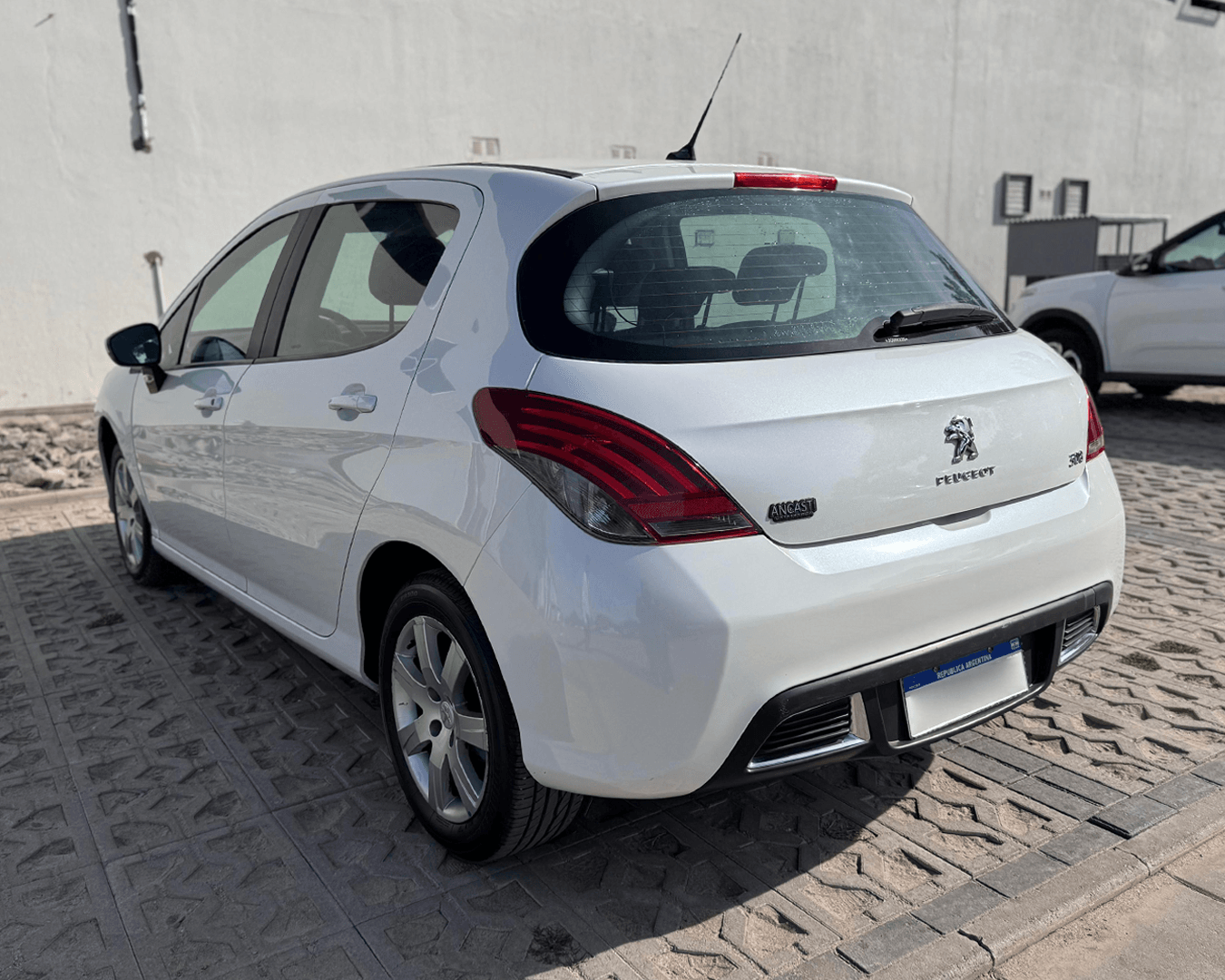 PEUGEOT 308 ALLURE 1.6 NAV 5P